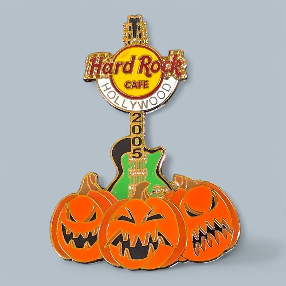 Hard Rock Pin 2005 Hollywood Halloween 3 Head Pumpkin Guitar Jack O Lantern